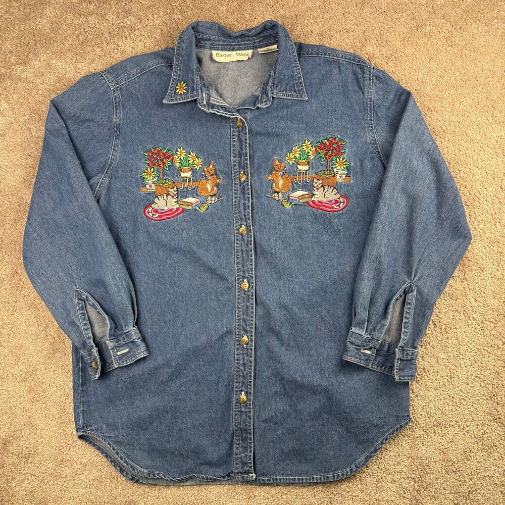 Baxter & Wells Denim Button Up Shirt Size M Embroidered Cats Floral Vintage
